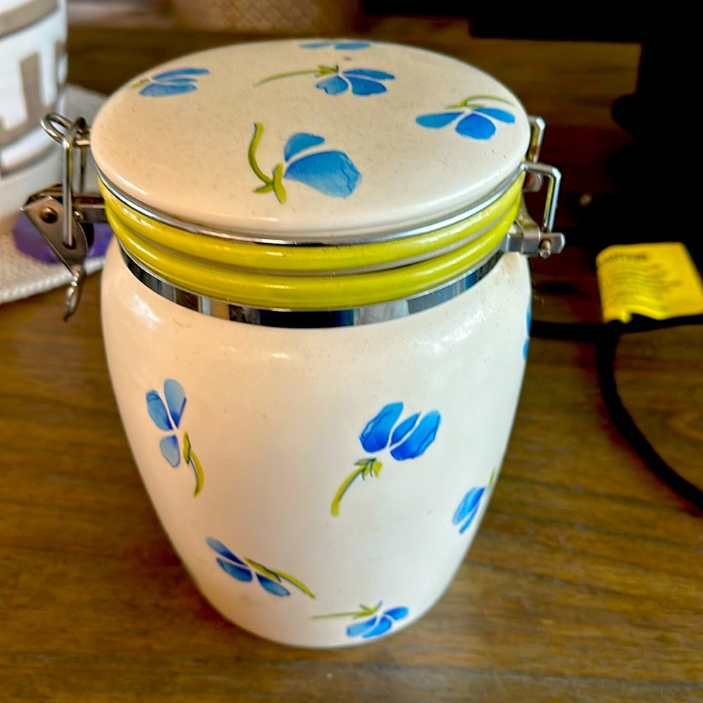 Blue Floral Stonlite Cookie Jar Canister Sealing Lid  8in